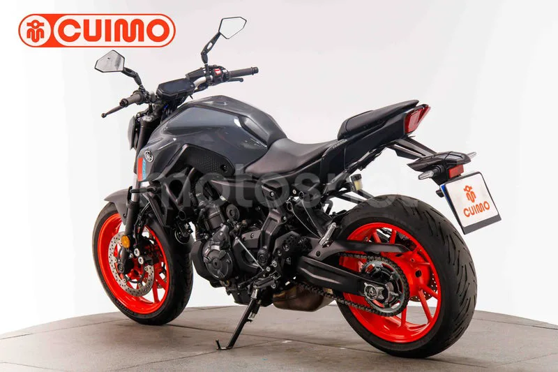 Yamaha MT-07 - Vista 6