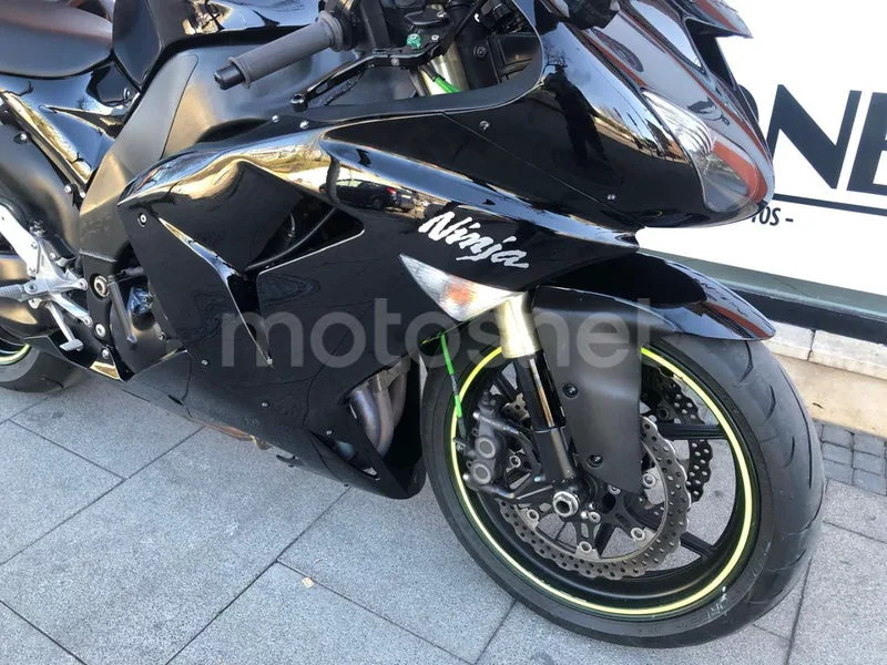 Kawasaki Ninja ZX-10R - Vista 14