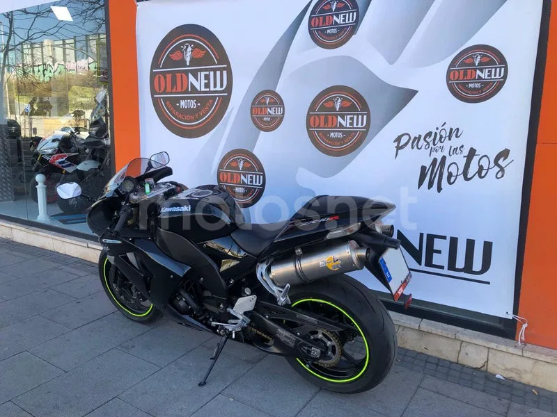 Kawasaki Ninja ZX-10R - Vista 4