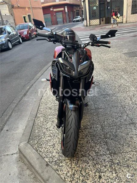 Yamaha MT-09 - Vista 3