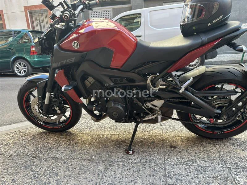 Yamaha MT-09 - Vista 7