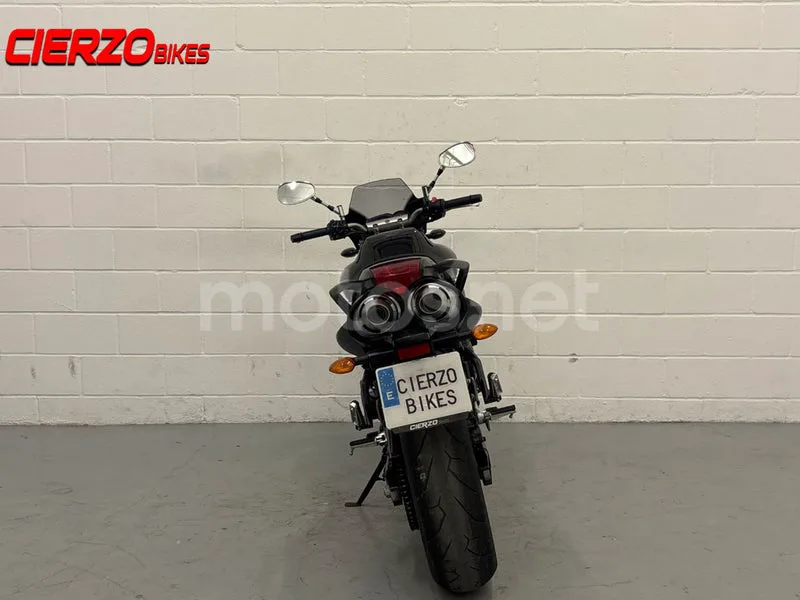 Yamaha FZ6 S2 - Vista 3