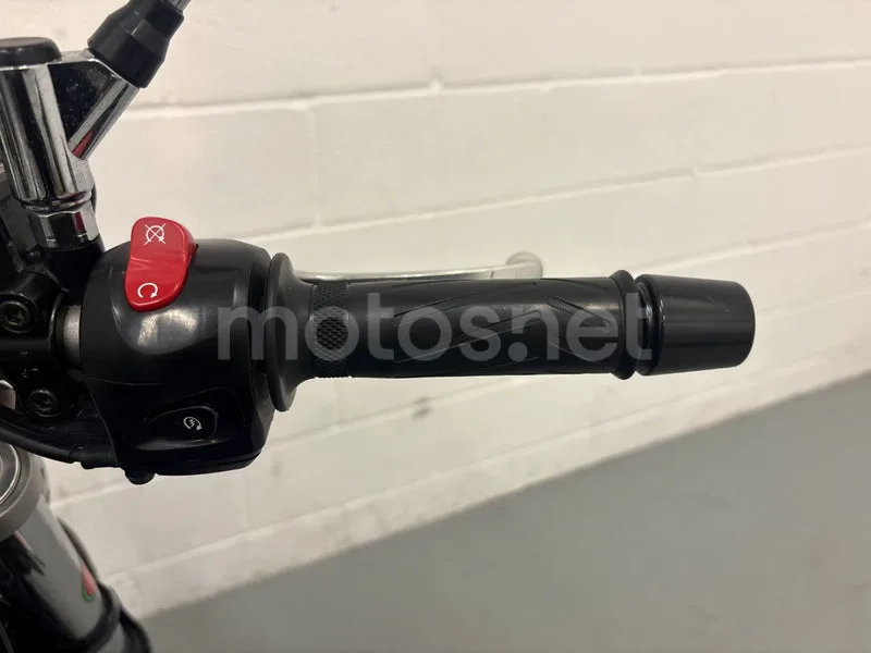 Yamaha FZ6 S2 - Vista 22