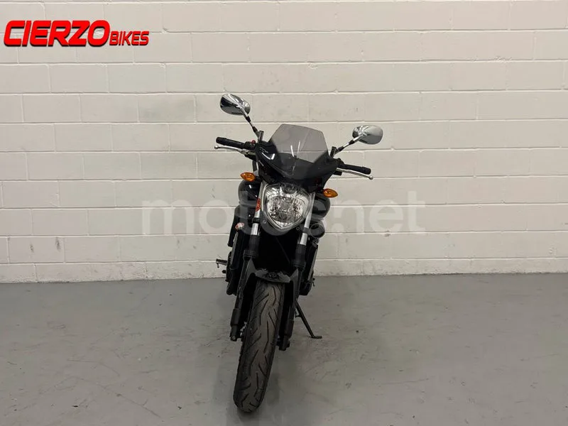 Yamaha FZ6 S2 - Vista 7