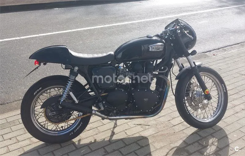 Triumph Bonneville - Vista 4