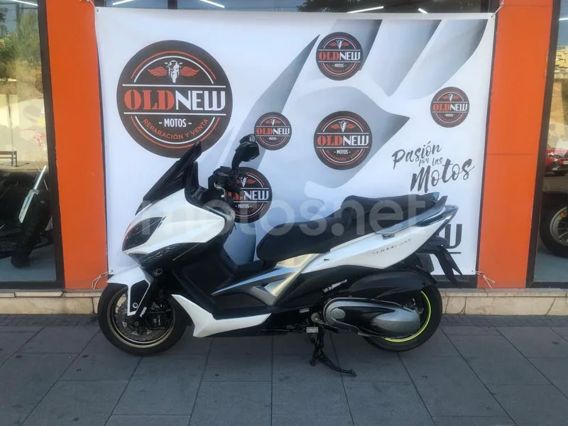 Kymco Xciting 400 2999 € 2016 Madrid - 1