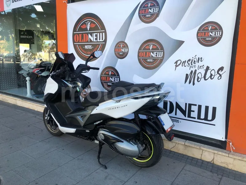 Kymco Xciting 400 - Vista 10