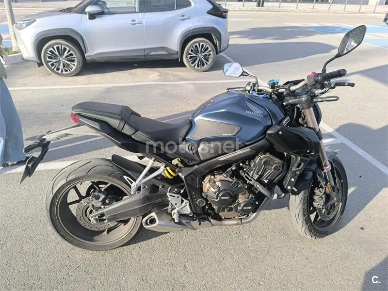 Honda CB650R - Vista 4