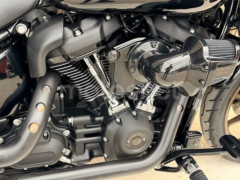 Harley-Davidson Low Rider ST - Vista 23