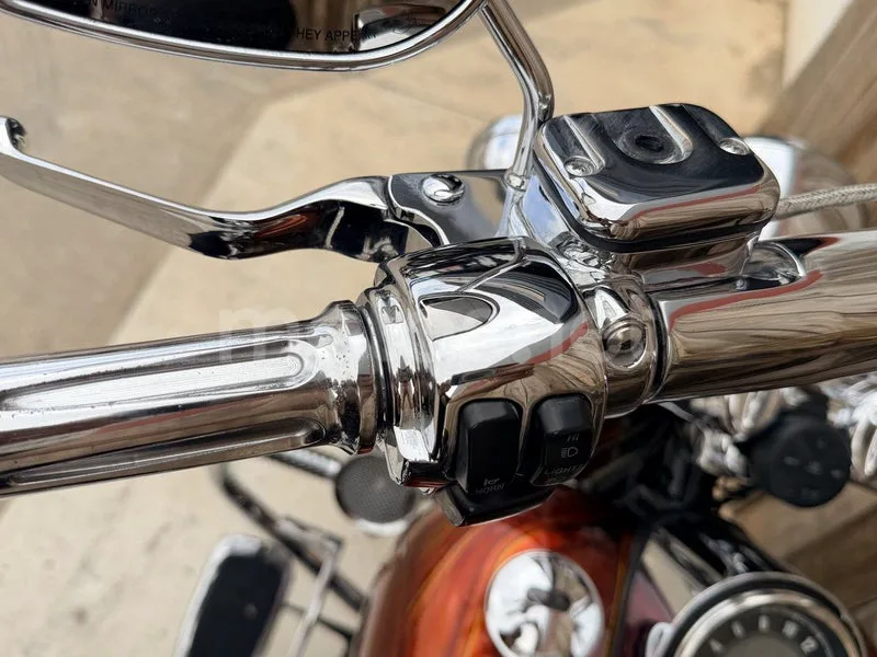 Harley-Davidson Fat Boy - Vista 17