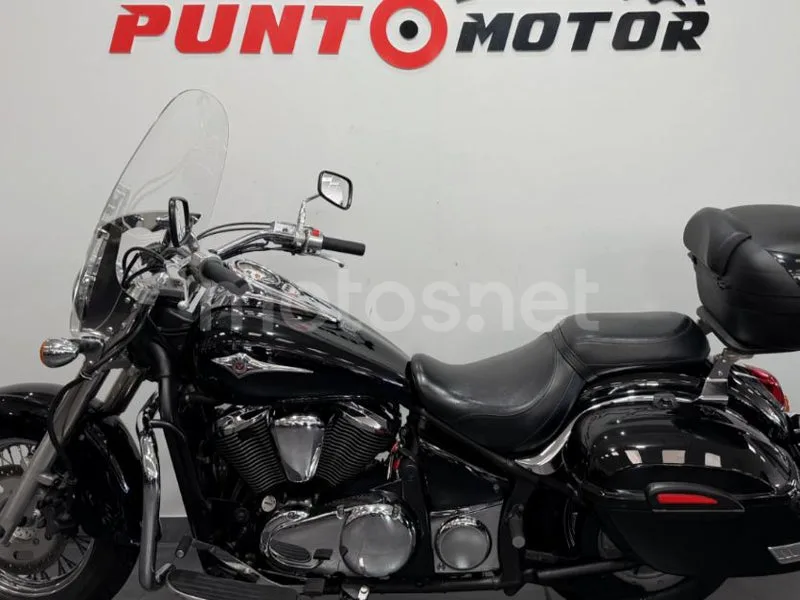 Kawasaki VN900 Classic - Vista 4