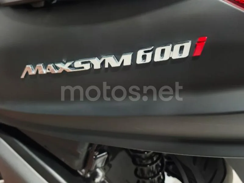 SYM Maxsym 600 - Vista 38
