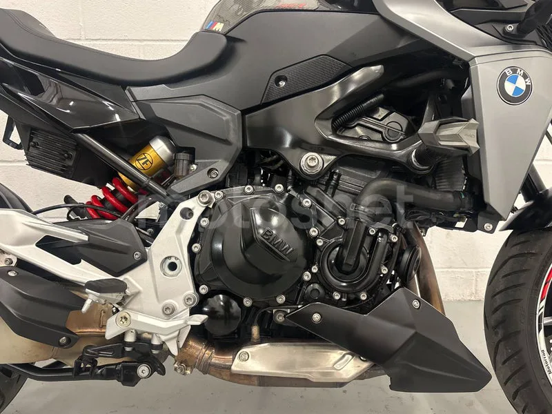 BMW F 900 R - Vista 13