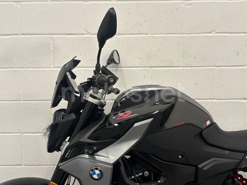 BMW F 900 R - Vista 16