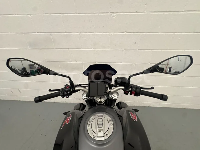 BMW F 900 R - Vista 20
