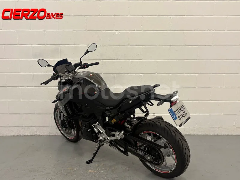 BMW F 900 R - Vista 4