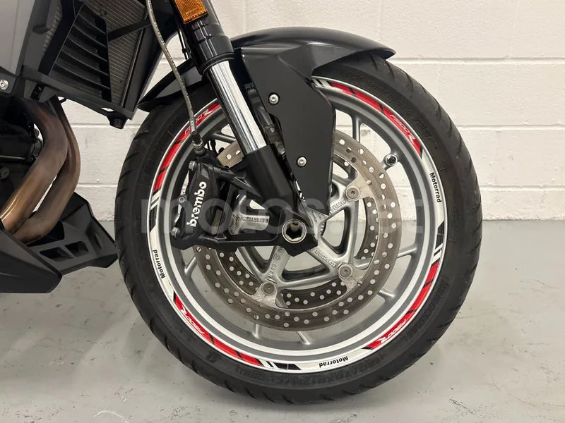 BMW F 900 R - Vista 10