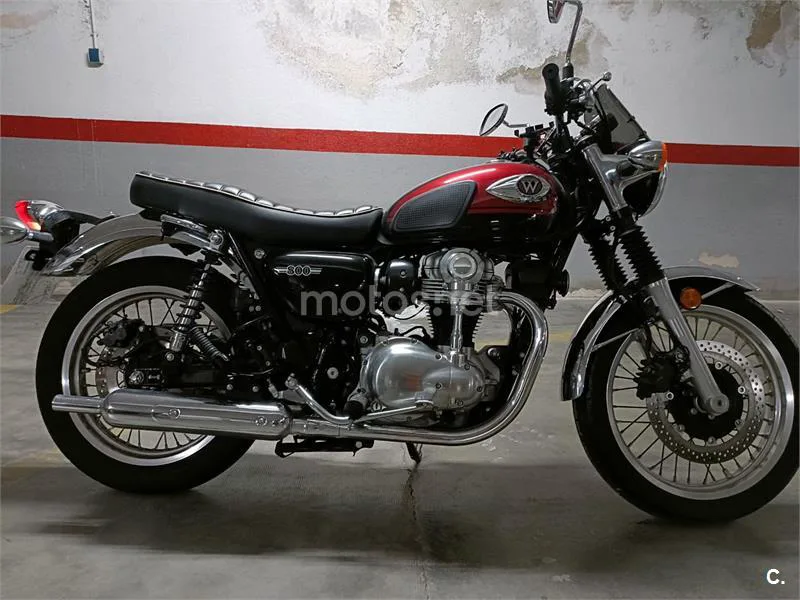 Kawasaki W800 - Vista 4