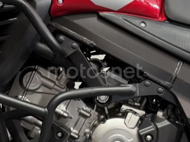 Suzuki V-Strom 650XT - Vista 12