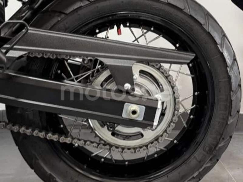 Suzuki V-Strom 650XT - Vista 13