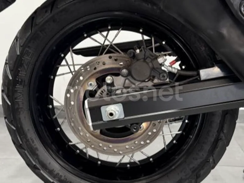 Suzuki V-Strom 650XT - Vista 8