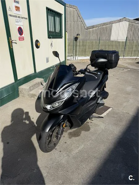 Honda PCX125 - Vista 3