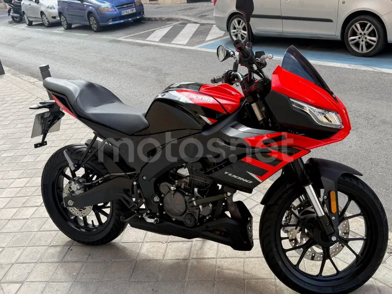 Aprilia Tuono 125 - Vista 5