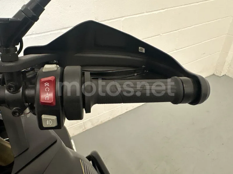 Voge 900DSX - Vista 22