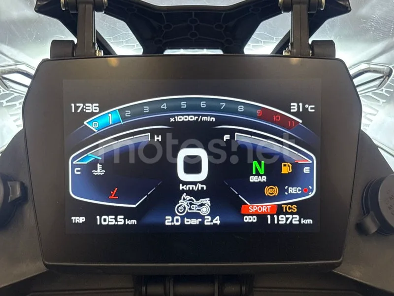 Voge 900DSX - Vista 23