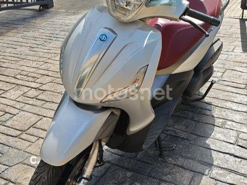 Piaggio Beverly Sport Touring 350 3500 € 2016 Barcelona - 2