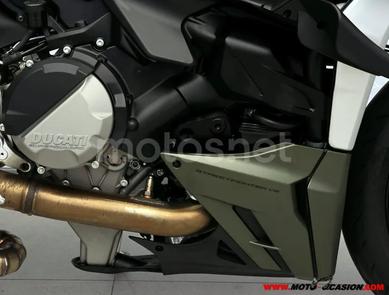 Ducati Streetfighter V2 - Vista 5