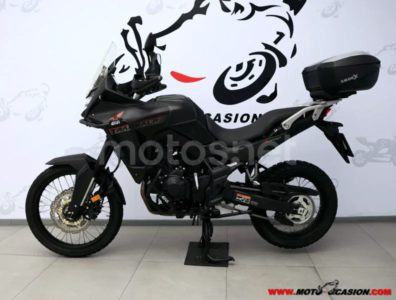 Honda XL750 Transalp - Vista 7