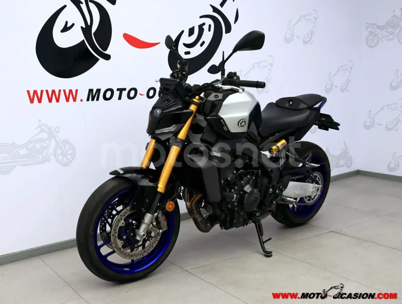 Yamaha MT-09 - Vista 8