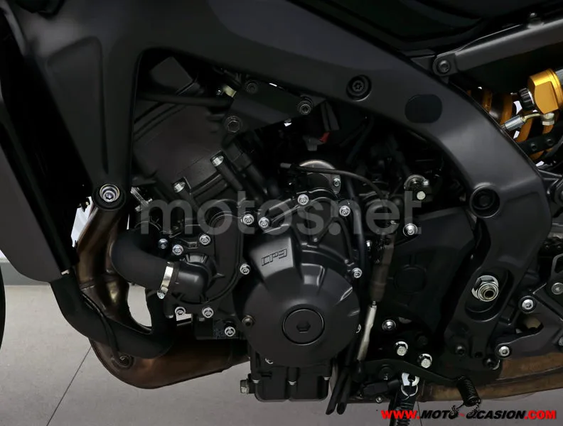 Yamaha MT-09 - Vista 10