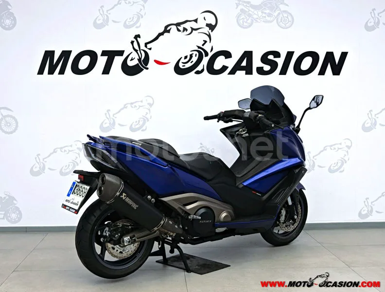Kymco AK 550 - Vista 3