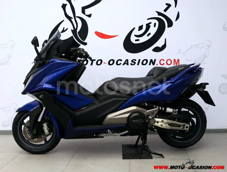 Kymco AK 550 - Vista 6