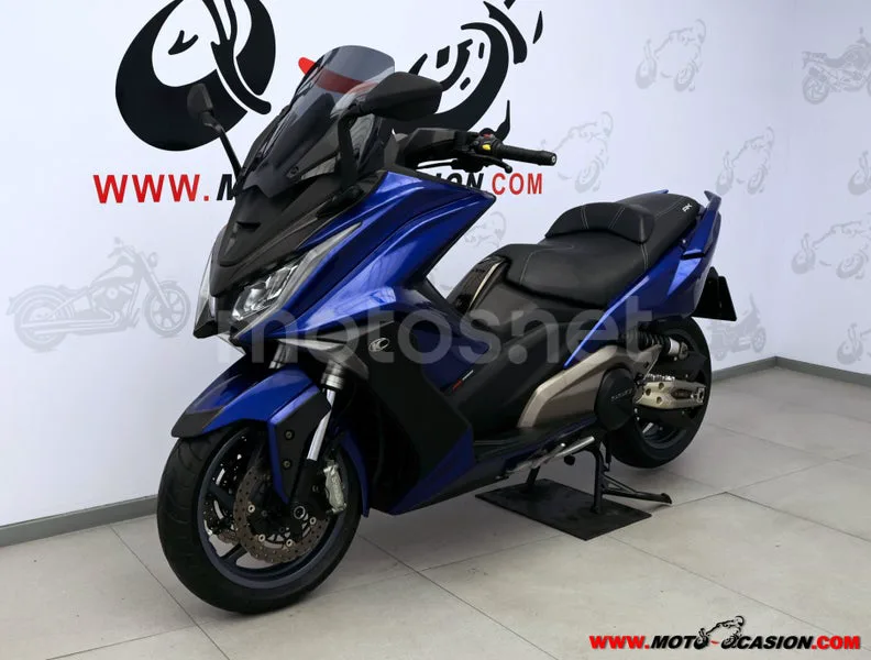 Kymco AK 550 - Vista 7