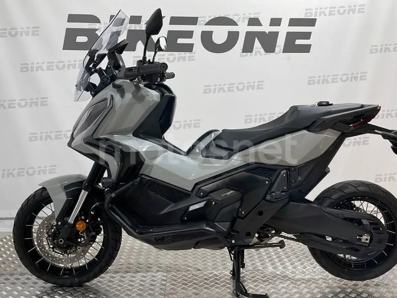 Honda X-ADV - Vista 5