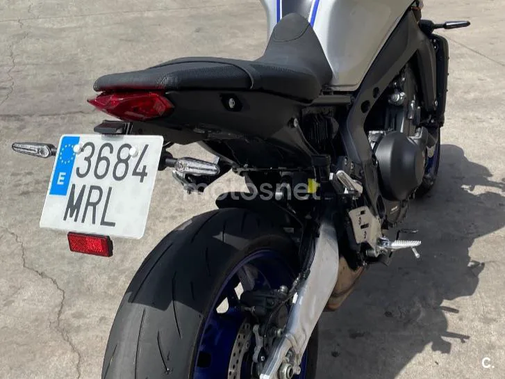 Yamaha MT-09 - Vista 7