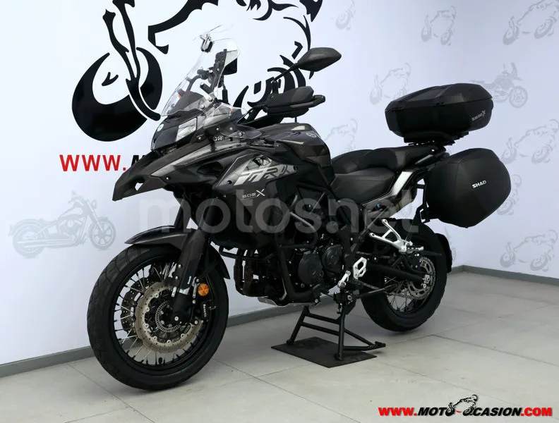 Benelli TRK 502 - Vista 8