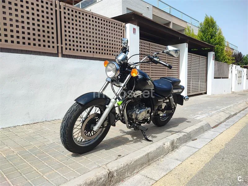 Suzuki Marauder 250 - Vista 3
