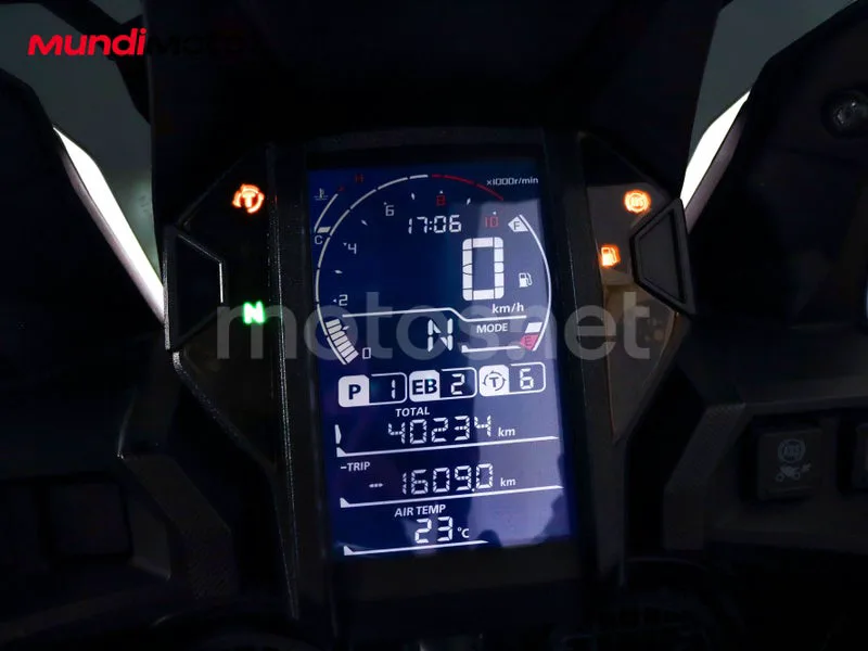 Honda CRF1100L Africa Twin - Vista 12