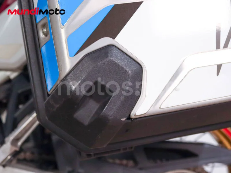 Honda CRF1100L Africa Twin - Vista 45