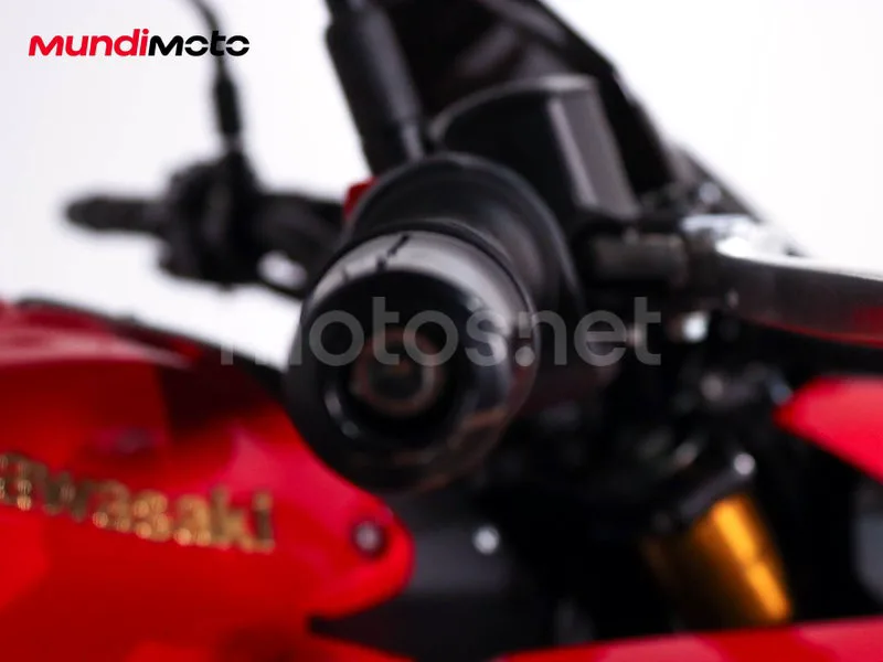 Kawasaki Z900 - Vista 14