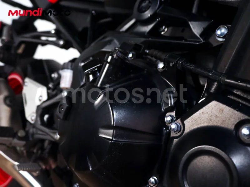 Kawasaki Z900 - Vista 29