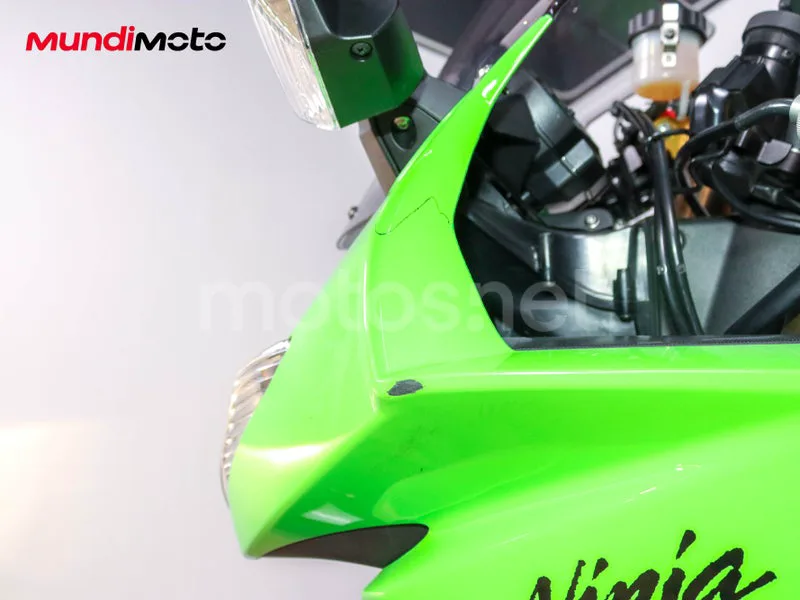 Kawasaki Ninja ZX-10R - Vista 16