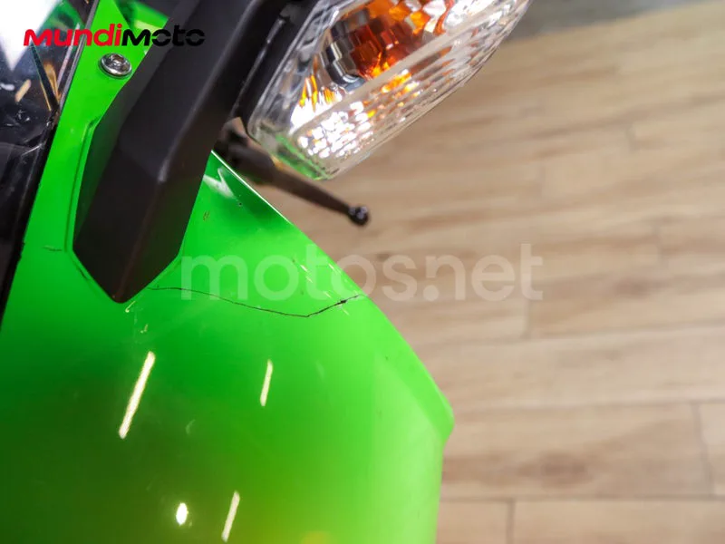 Kawasaki Ninja ZX-10R - Vista 18