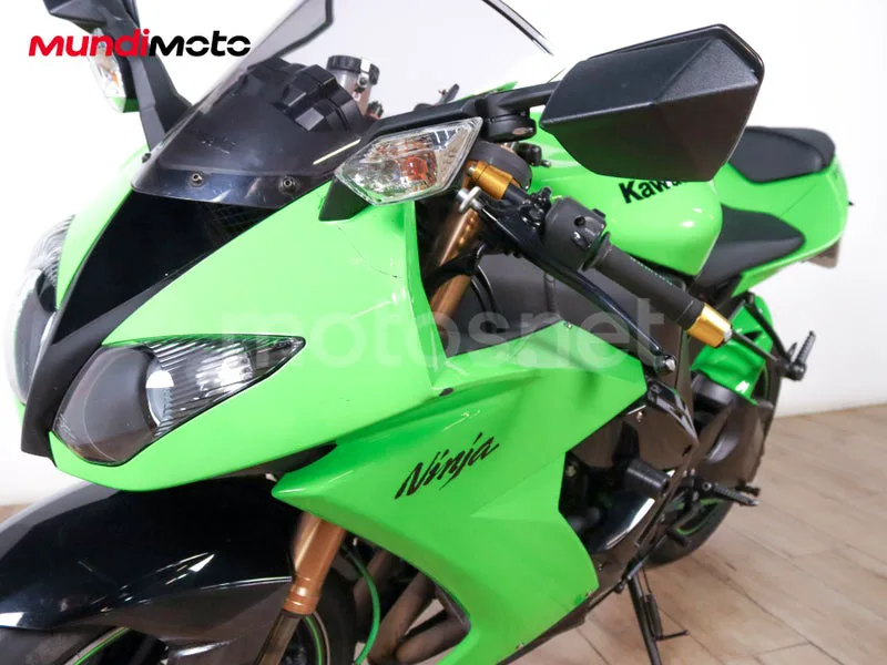 Kawasaki Ninja ZX-10R - Vista 10