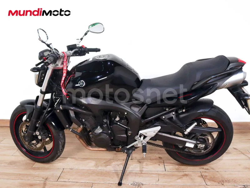 Yamaha FZ6 Fazer S2 - Vista 6