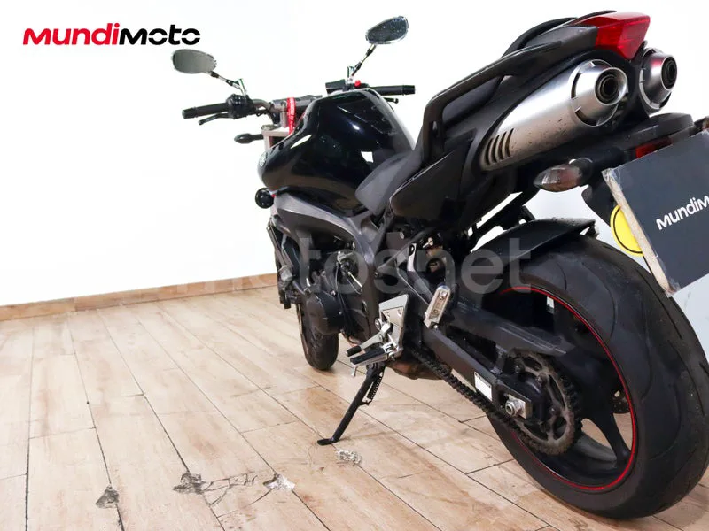 Yamaha FZ6 Fazer S2 - Vista 8